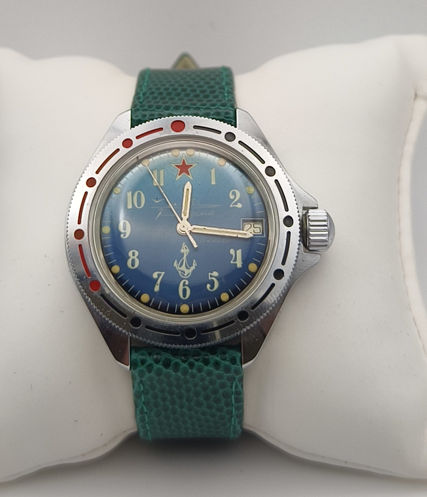 OROLOGIO MILITARE SOVIETICO RUSSO VOSTOK KOMANDIRSKIE CARICA MANUALE