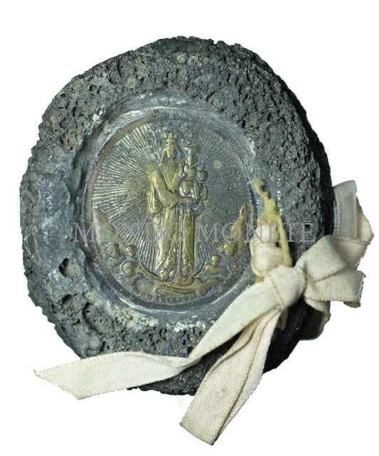 Medaglia Immacolata Incastonata Nella Lava Vesuviana Medaglie E Gettoni